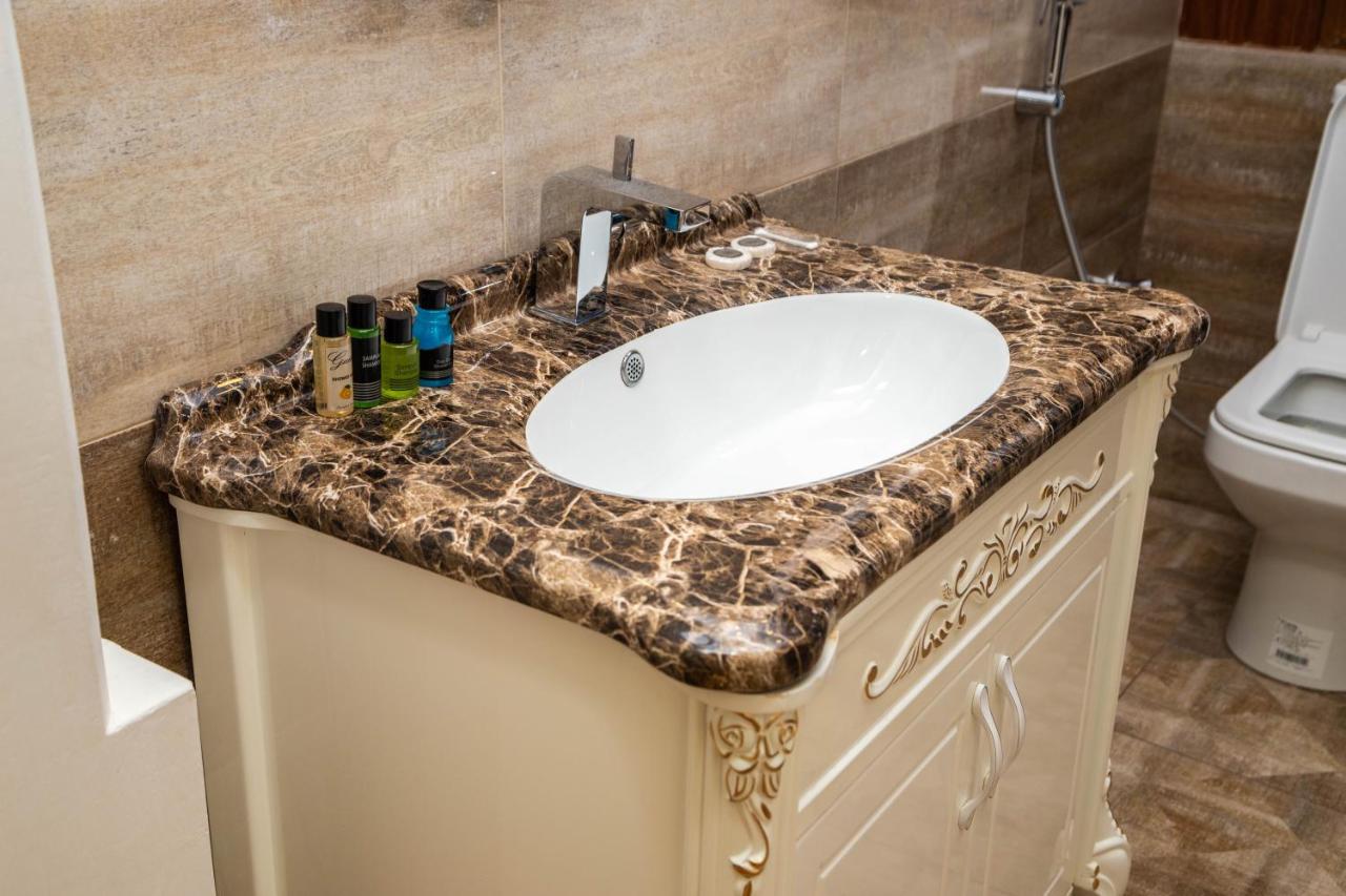 Prestige Boutique Hotel Baku Bagian luar foto